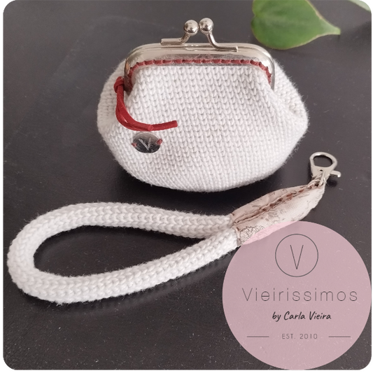 Duo Porta‑Moedas & Porta‑Chaves em Crochê – 'Romantic letter gray'  (Linha Essencial)