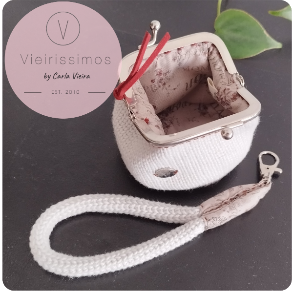 Duo Porta‑Moedas & Porta‑Chaves em Crochê – 'Romantic letter gray'  (Linha Essencial)