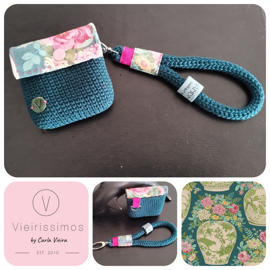 Bolsa para Auriculares 'Chic Flowervase Petrol’’ — Crochê & Algodão